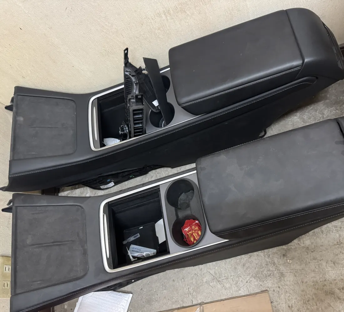 中央扶手總成 Model 3 / Y 原廠拆件