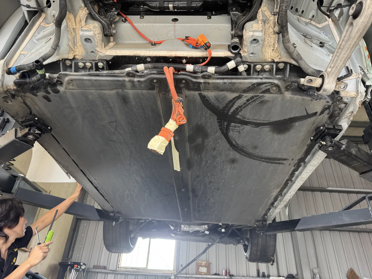 LFP大電池 Model 3 原廠拆件