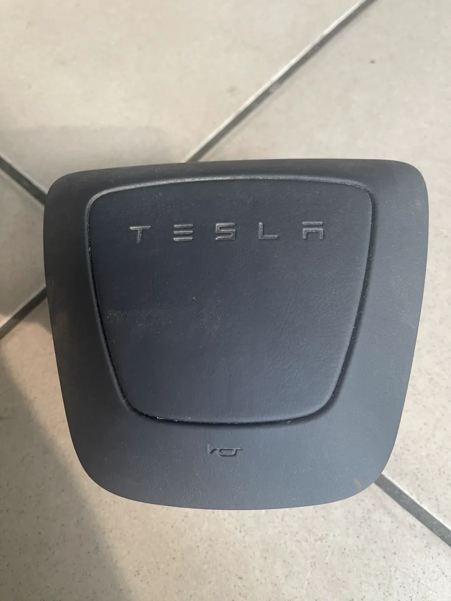 全車氣囊 Model 3、Y 原廠拆件 A 級