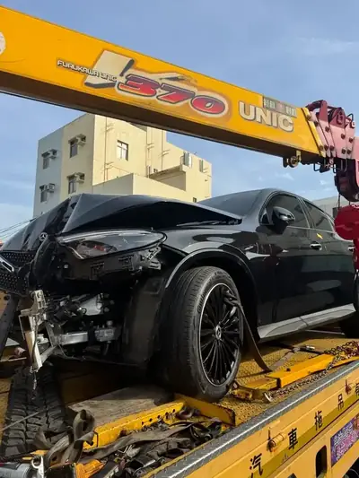 電車玩家事故車維修現場